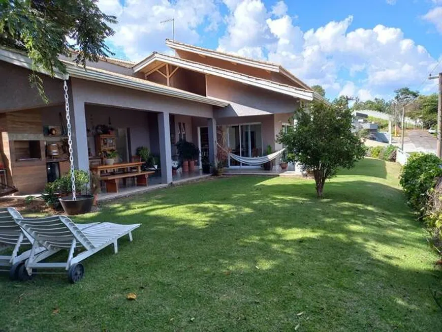 Foto 1 de Casa de Condomínio com 3 Quartos à venda, 700m² em Condomínio Parque das Garcas I, Atibaia