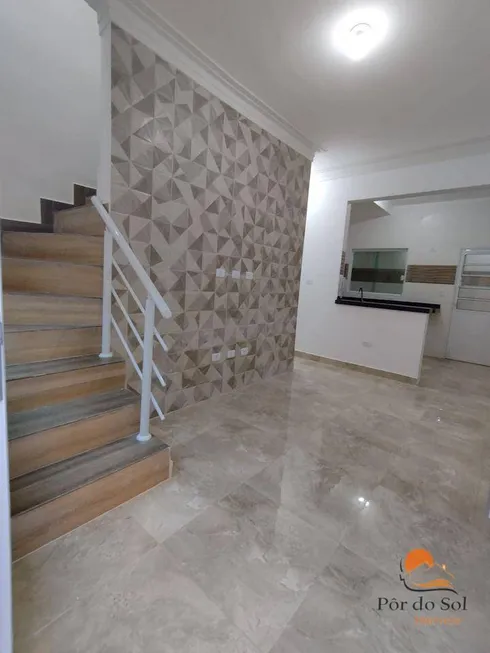 Foto 1 de Casa de Condomínio com 2 Quartos à venda, 54m² em Vila Guilhermina, Praia Grande