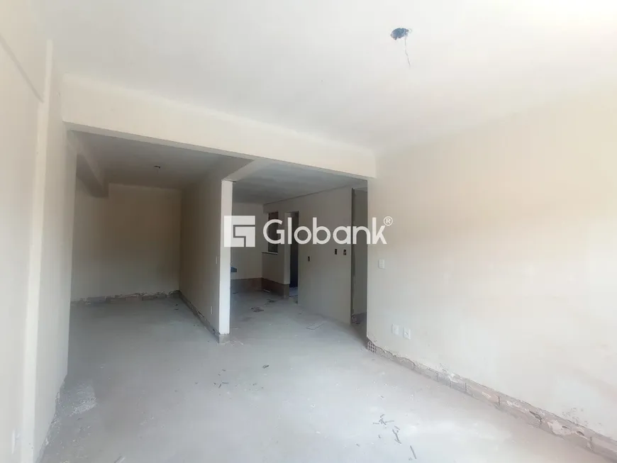 Foto 1 de Apartamento com 3 Quartos à venda, 128m² em Candida Câmara, Montes Claros