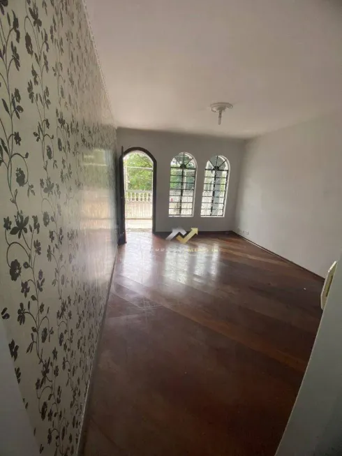 Foto 1 de Sobrado com 3 Quartos à venda, 198m² em Jardim, Santo André