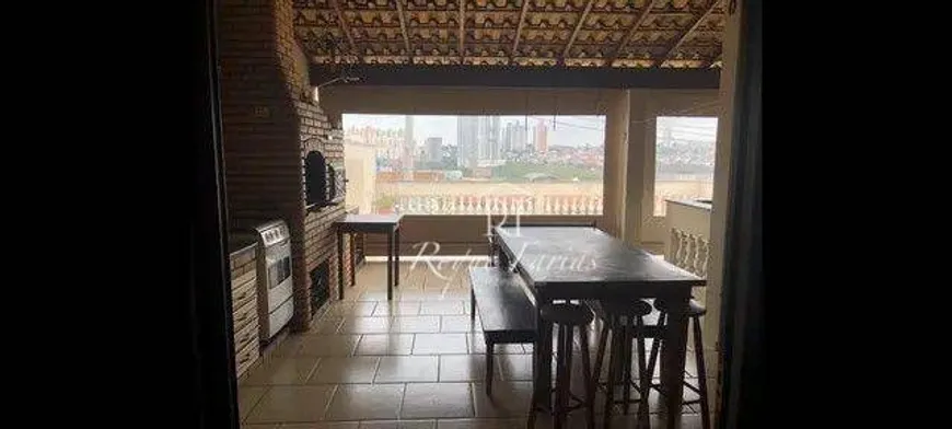 Foto 1 de Sobrado com 3 Quartos à venda, 200m² em Jardim D'abril, Osasco