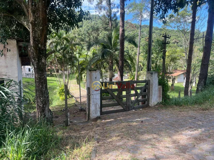 Foto 1 de Fazenda/Sítio com 5 Quartos à venda, 5000m² em Registro, Taubaté