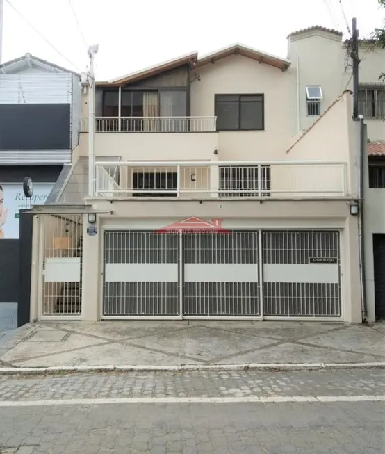 Foto 1 de Casa com 5 Quartos para alugar, 400m² em Perdizes, São Paulo