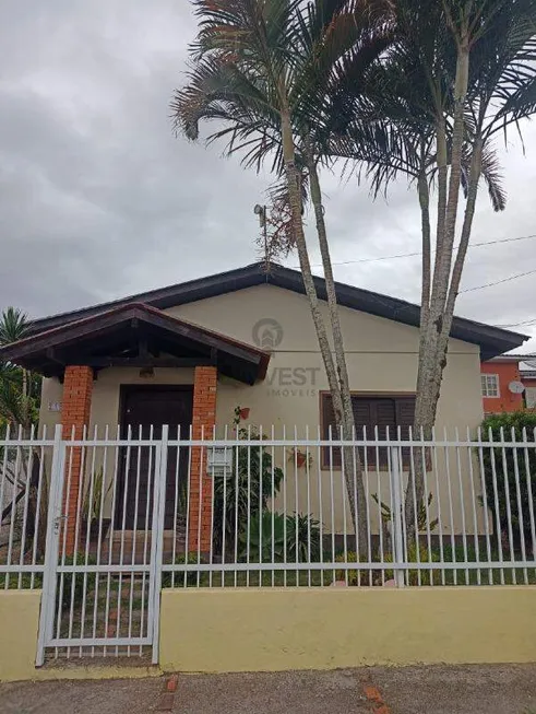 Foto 1 de Casa com 2 Quartos à venda, 73m² em Coloninha, Araranguá