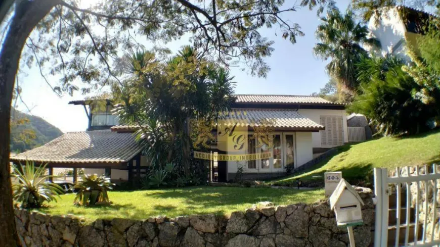 Foto 1 de Casa de Condomínio com 4 Quartos à venda, 350m² em Itaipu, Niterói