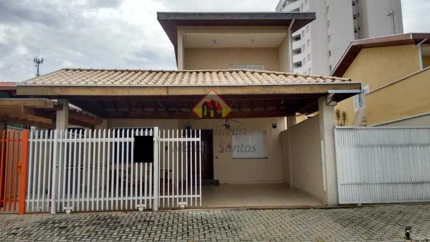 Foto 1 de Sobrado com 3 Quartos à venda, 250m² em Independencia, Taubaté