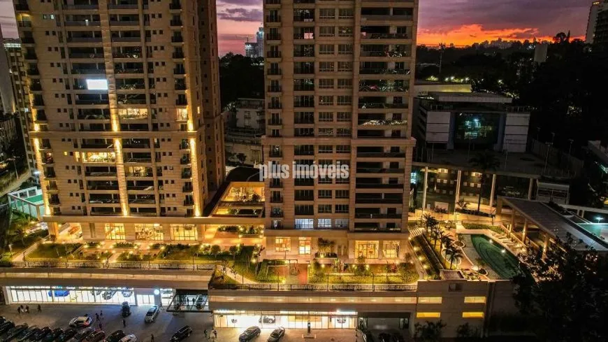 Foto 1 de Apartamento com 4 Quartos à venda, 233m² em Real Parque, São Paulo