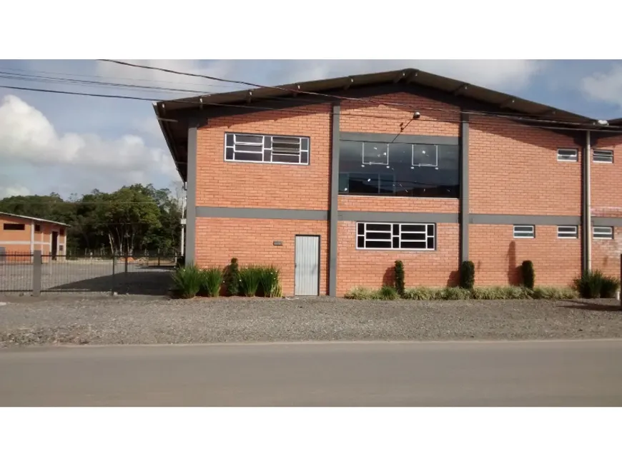 Foto 1 de Galpão/Depósito/Armazém para alugar, 375m² em Porto Grande, Araquari