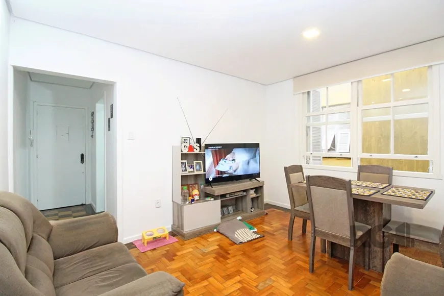 Foto 1 de Apartamento com 2 Quartos à venda, 67m² em Cidade Baixa, Porto Alegre