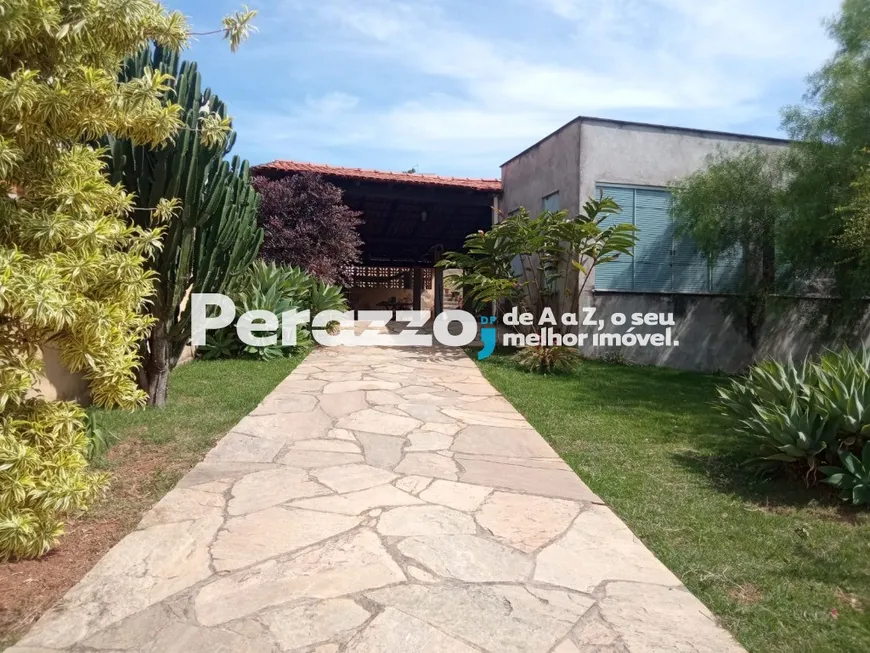 Foto 1 de Casa de Condomínio com 4 Quartos à venda, 180m² em Setor Habitacional Jardim Botânico, Brasília