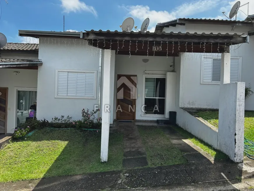 Foto 1 de Casa de Condomínio com 2 Quartos à venda, 67m² em Parque Santo Antônio, Jacareí