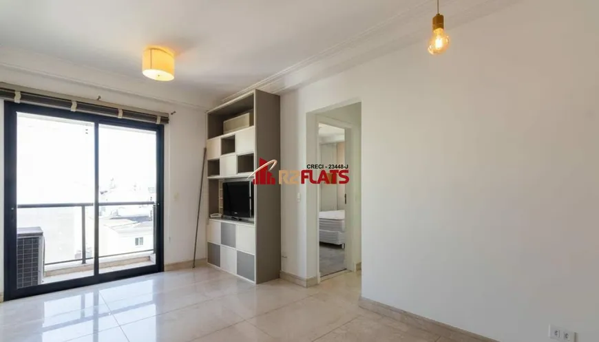 Foto 1 de Flat com 1 Quarto para alugar, 45m² em Moema, São Paulo