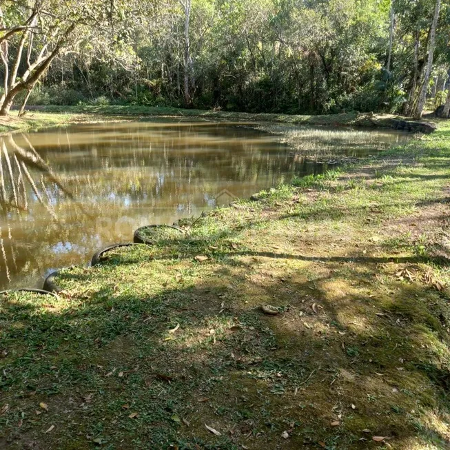 Foto 1 de Fazenda/Sítio com 3 Quartos à venda, 200m² em Sítio Represa, São Paulo