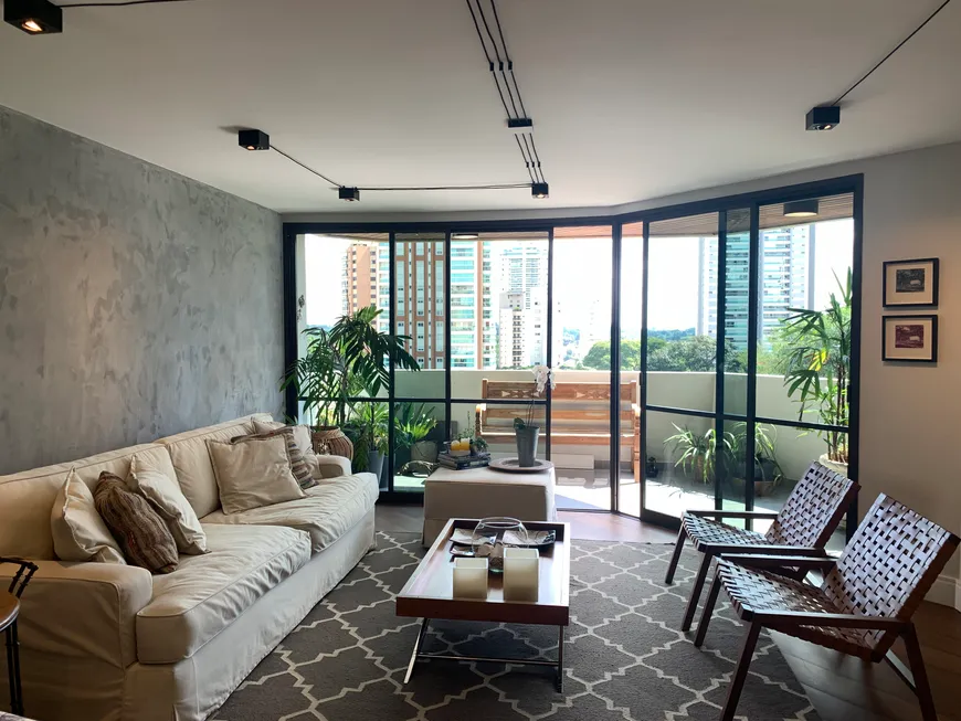 Foto 1 de Apartamento com 4 Quartos para venda ou aluguel, 176m² em Campo Belo, São Paulo