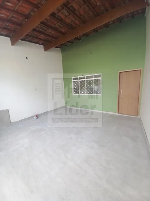 Foto 1 de Casa com 2 Quartos à venda, 145m² em Vila Galvão, Caçapava