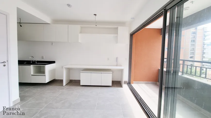 Foto 1 de Apartamento com 1 Quarto para alugar, 30m² em Alto Da Boa Vista, São Paulo