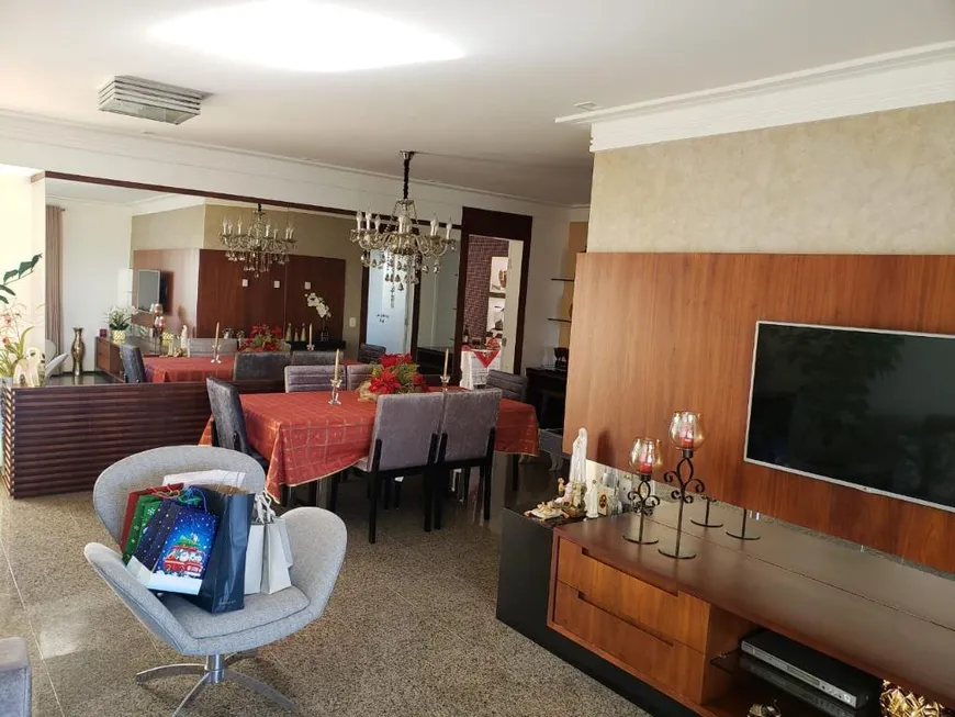 Foto 1 de Apartamento com 3 Quartos à venda, 125m² em Engenheiro Luciano Cavalcante, Fortaleza