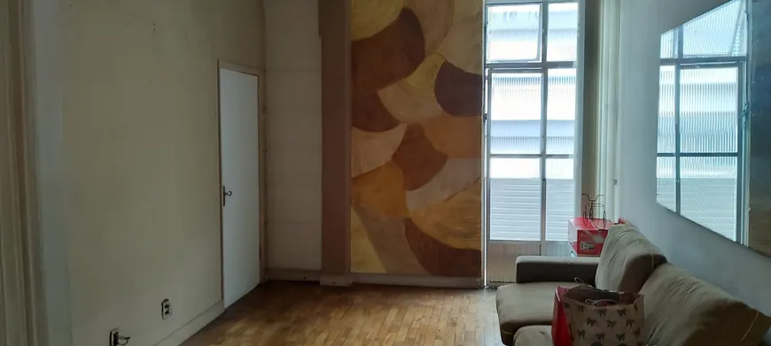 Foto 1 de Apartamento com 2 Quartos à venda, 80m² em Copacabana, Rio de Janeiro