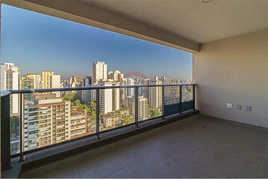 Foto 1 de Apartamento com 2 Quartos à venda, 73m² em Cerqueira César, São Paulo