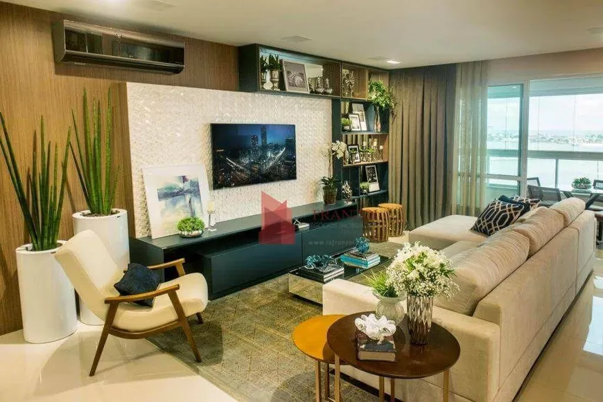 Foto 1 de Apartamento com 3 Quartos à venda, 144m² em Centro, Itajaí
