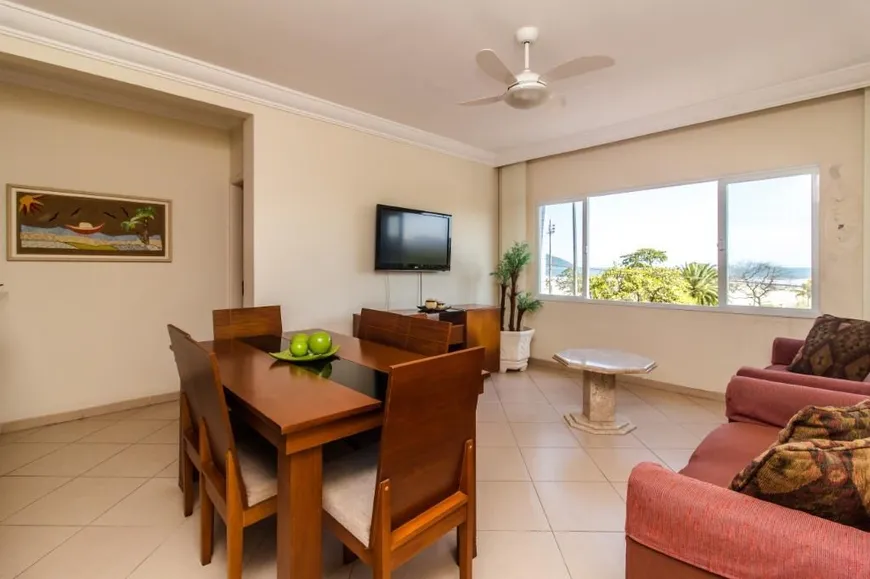 Foto 1 de Apartamento com 3 Quartos para venda ou aluguel, 130m² em Gonzaga, Santos
