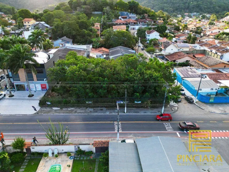 Foto 1 de Lote/Terreno à venda, 1000m² em Itaipu, Niterói