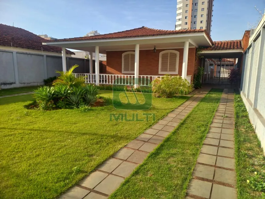 Foto 1 de Casa com 3 Quartos à venda, 388m² em Martins, Uberlândia