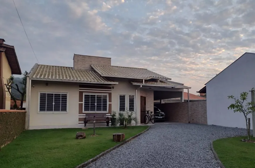 Foto 1 de Casa com 2 Quartos à venda, 149m² em Avai, Guaramirim