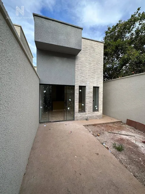 Foto 1 de Casa com 3 Quartos à venda, 100m² em Fazenda São Domingos, Goiânia