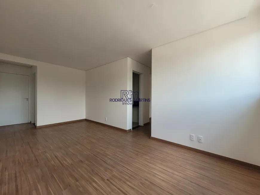 Foto 1 de Apartamento com 3 Quartos à venda, 70m² em Caiçaras, Belo Horizonte