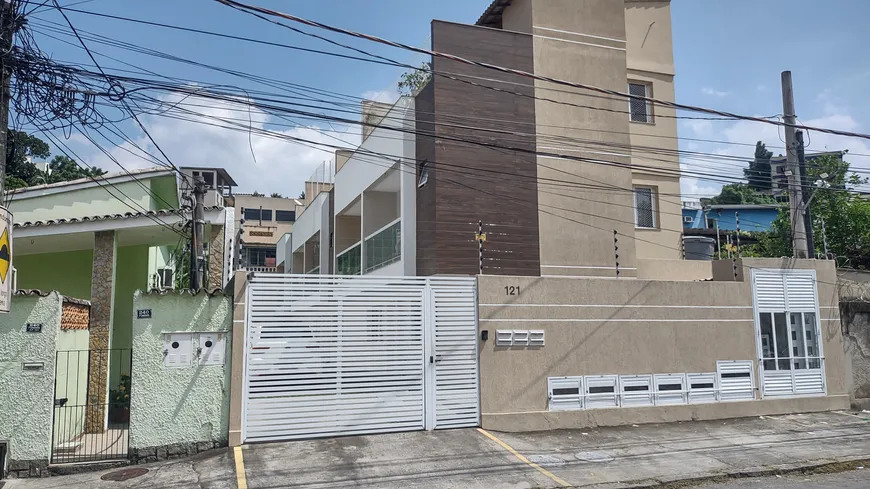 Foto 1 de Casa de Condomínio com 3 Quartos à venda, 115m² em Taquara, Rio de Janeiro