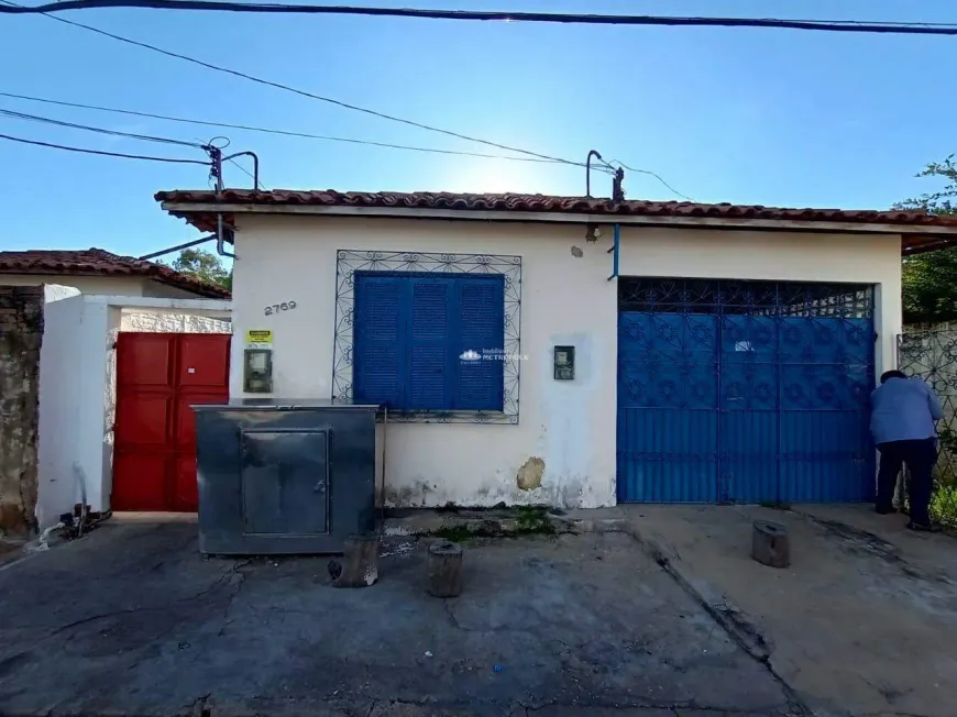 Foto 1 de Casa com 4 Quartos para alugar, 200m² em Acarape, Teresina