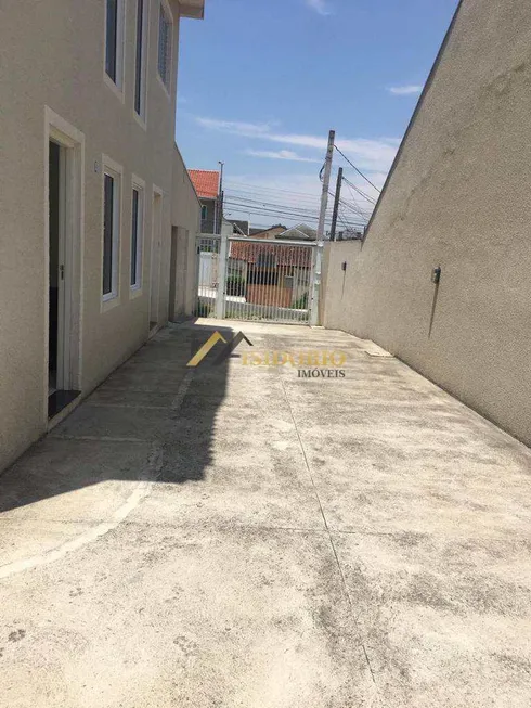 Foto 1 de Sobrado com 3 Quartos à venda, 94m² em Uberaba, Curitiba