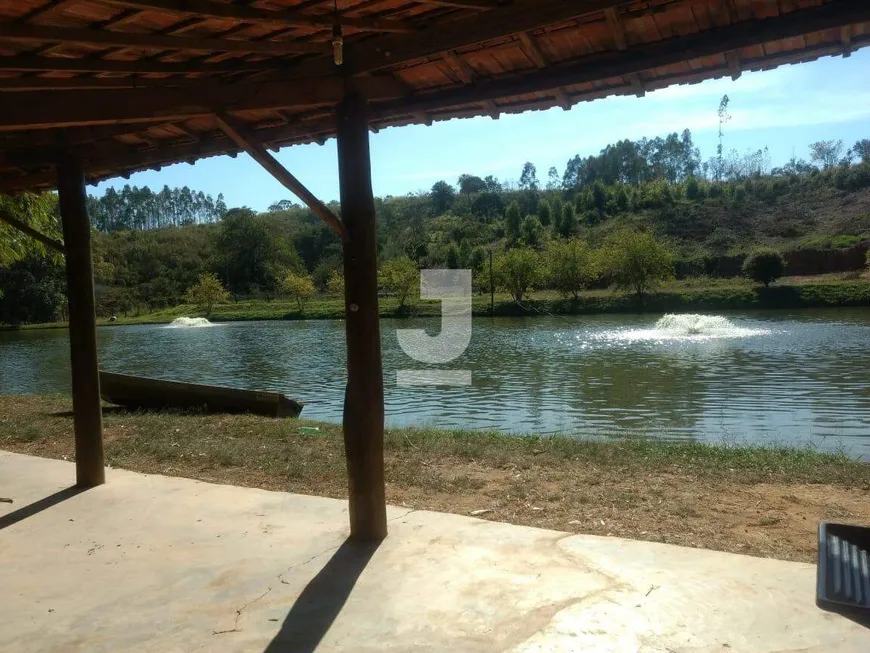 Foto 1 de Fazenda/Sítio com 2 Quartos à venda, 180m² em Chacara Brumado, Amparo