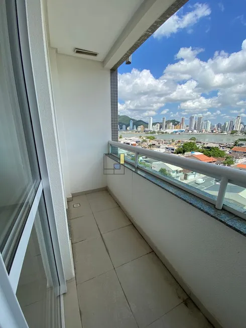 Foto 1 de Apartamento com 2 Quartos à venda, 69m² em São Pedro, Navegantes