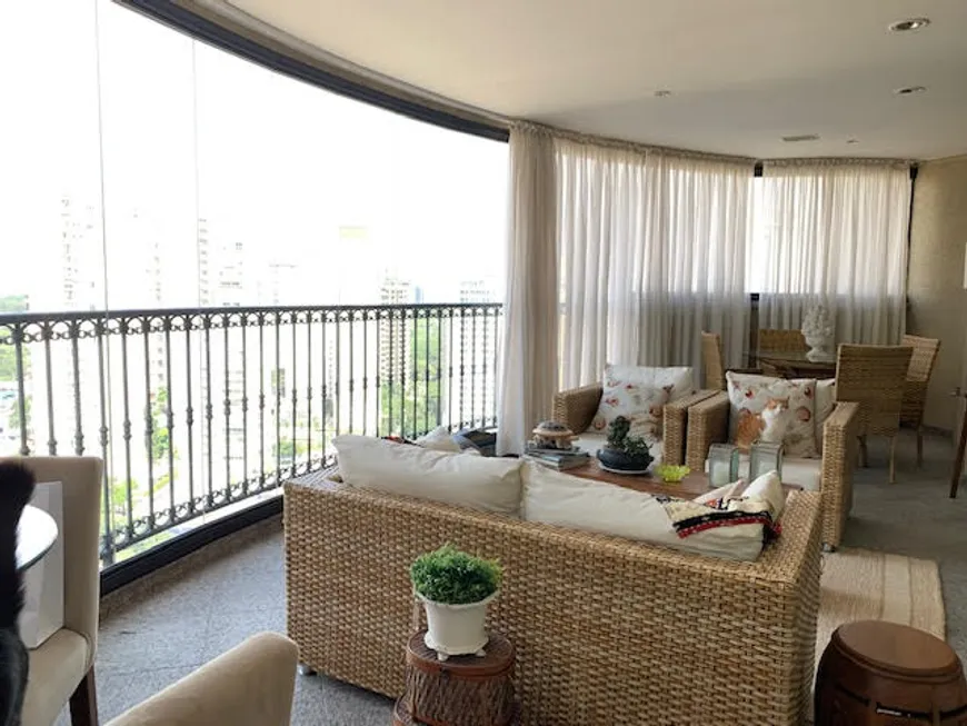 Foto 1 de Apartamento com 4 Quartos à venda, 340m² em Ibirapuera, São Paulo