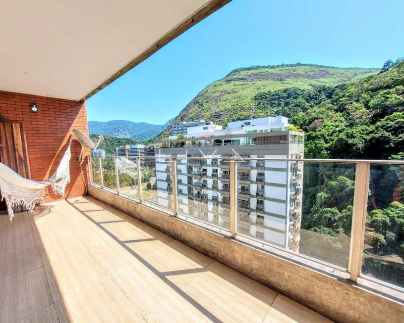 Foto 1 de Apartamento com 2 Quartos à venda, 113m² em Lagoa, Rio de Janeiro