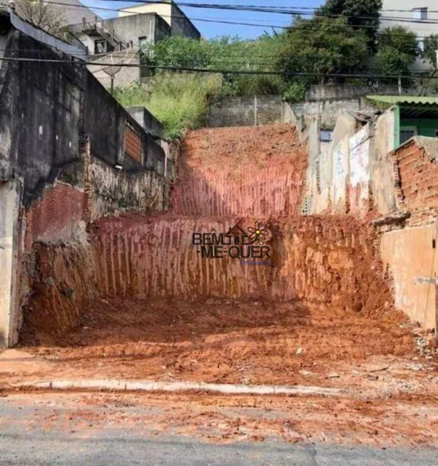 Foto 1 de Lote/Terreno à venda, 272m² em Vila Mangalot, São Paulo