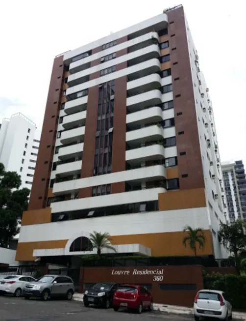 Foto 1 de Apartamento com 3 Quartos para alugar, 145m² em Pituba, Salvador