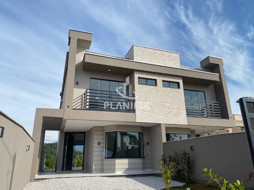 Foto 1 de Casa com 3 Quartos à venda, 110m² em Centro, Guabiruba