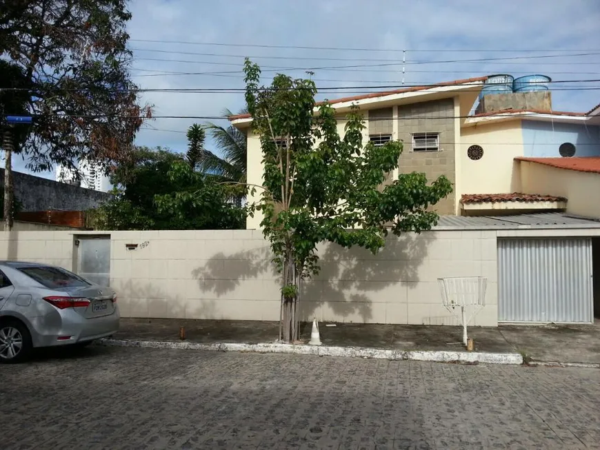 Foto 1 de Casa com 3 Quartos à venda, 200m² em Pina, Recife