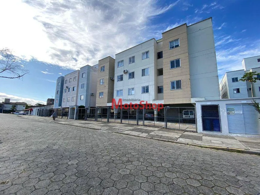 Foto 1 de Apartamento com 2 Quartos à venda, 50m² em Centro, Araranguá