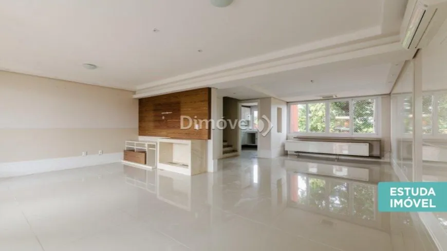 Foto 1 de Casa de Condomínio com 4 Quartos à venda, 384m² em Cristal, Porto Alegre