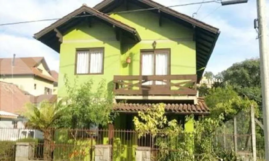 Foto 1 de Casa com 4 Quartos à venda, 180m² em Centro, Gramado