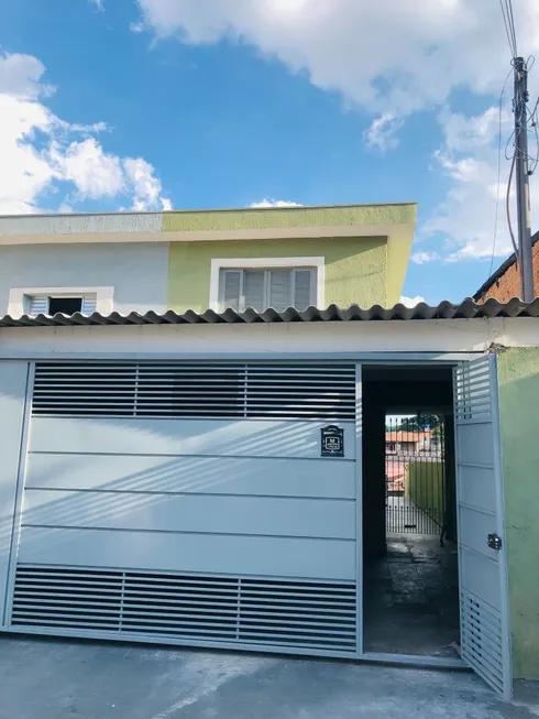 Foto 1 de Casa com 3 Quartos para alugar, 100m² em Jardim Ester, São Paulo