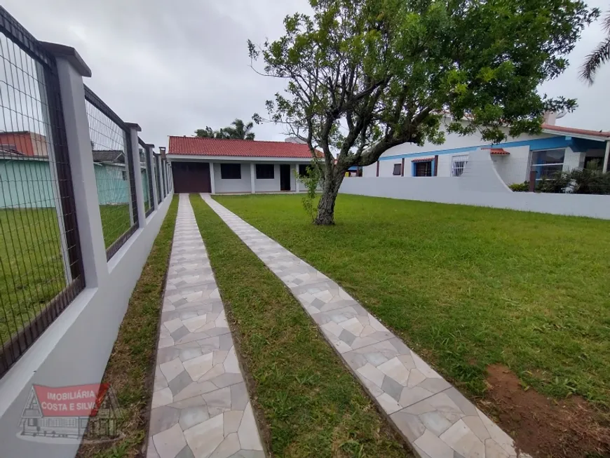 Foto 1 de Casa com 3 Quartos à venda, 97m² em Centro, Imbé