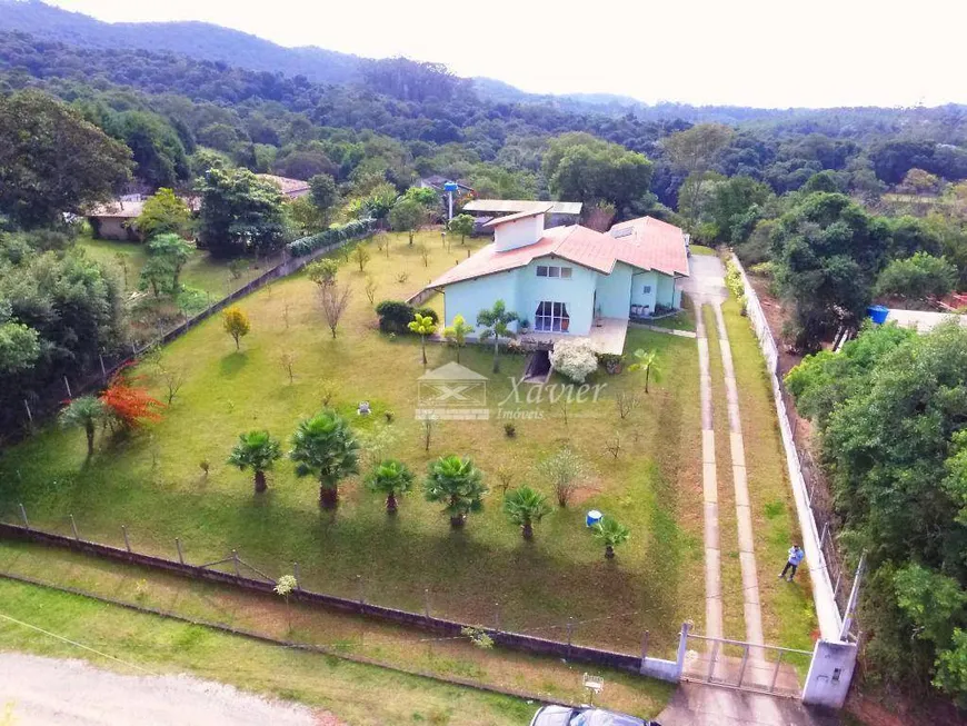 Foto 1 de Fazenda/Sítio com 3 Quartos à venda, 312m² em Taipas de Pedra, São Roque