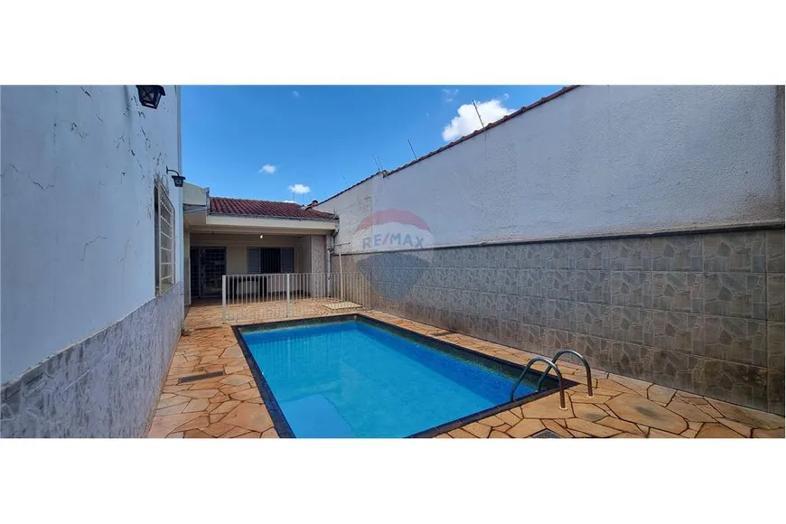 Foto 1 de Casa com 3 Quartos à venda, 276m² em VILA VIRGINIA, Ribeirão Preto