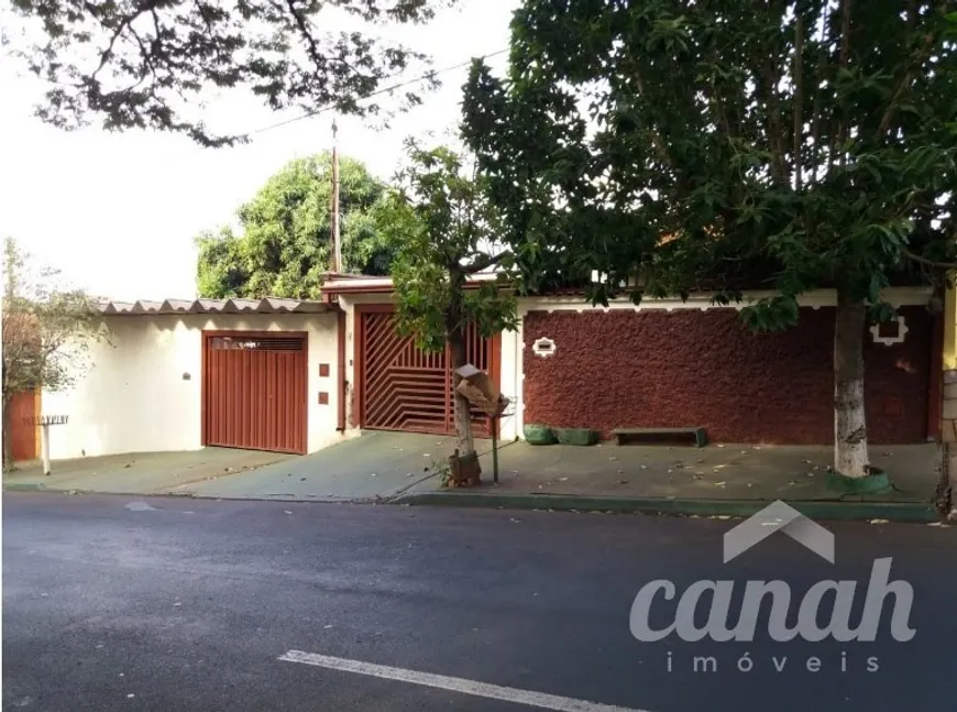 Foto 1 de Casa com 4 Quartos à venda, 200m² em VILA VIRGINIA, Ribeirão Preto