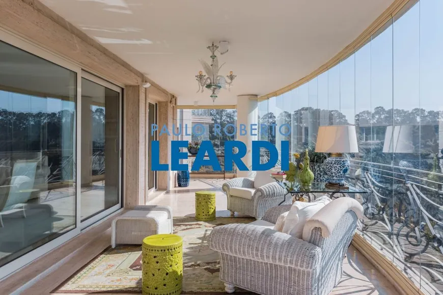 Foto 1 de Apartamento com 4 Quartos à venda, 649m² em Jardim Guedala, São Paulo